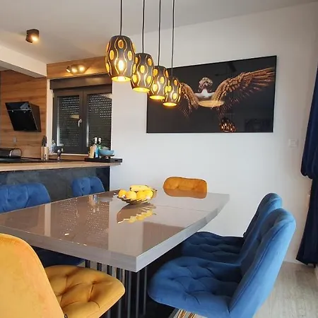 Penthouse For Two Family Apartman *