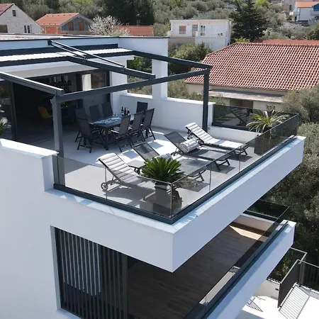 Penthouse For Two Family Apartment *