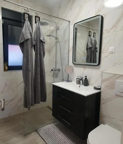 Penthouse For Two Family *